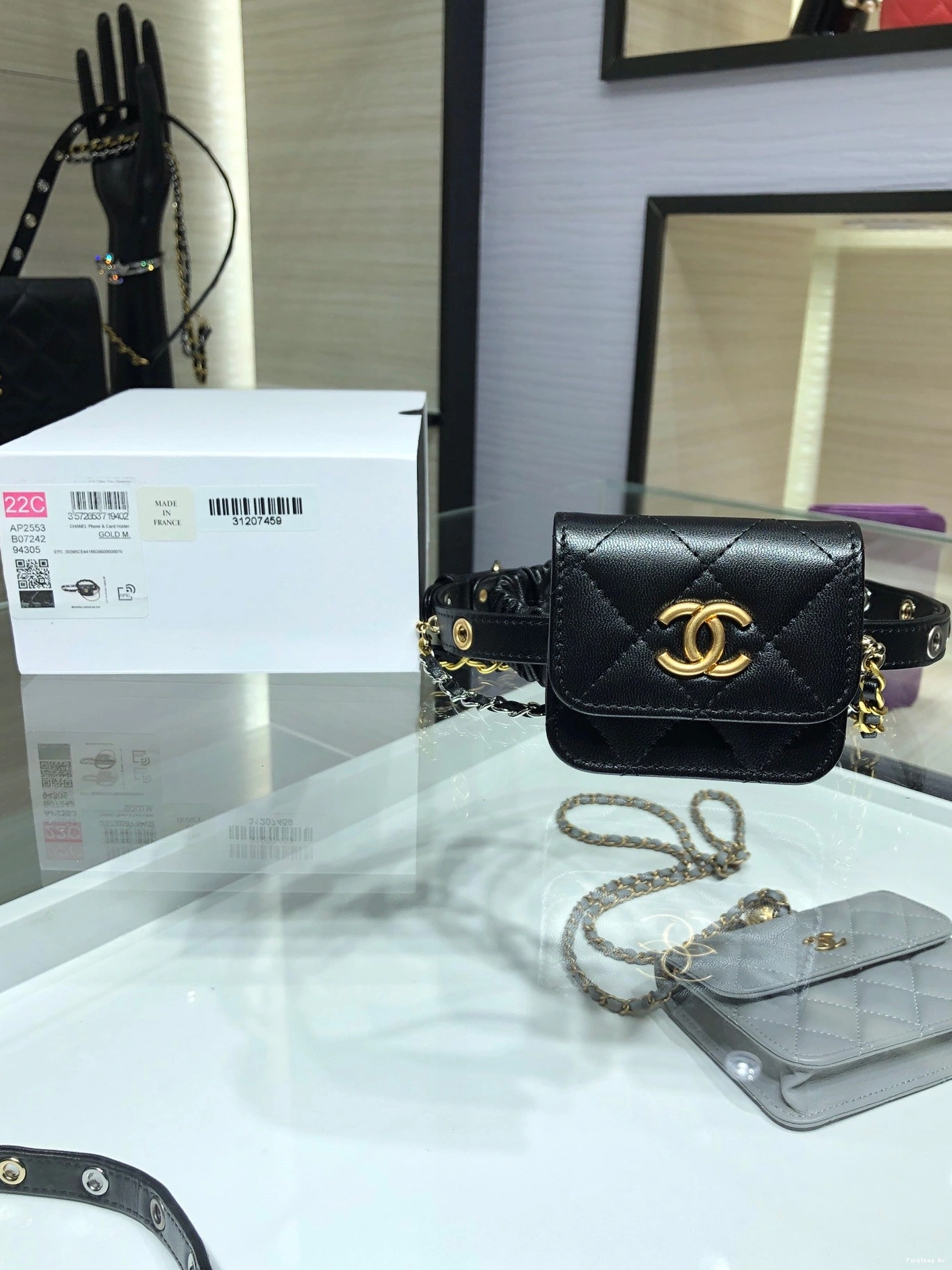 CHANEL AIRPODS CASE 0826